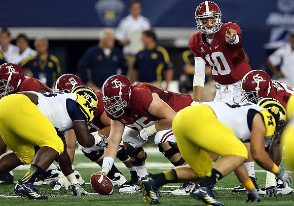 Quinton Washington (76) and Craig Roh (88)