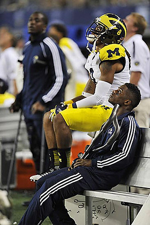 J.T. Floyd (8) and Blake Countess (18)