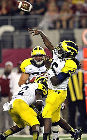 Vincent Smith (2), Denard Robinson (16), and Michael Schofield (75)
