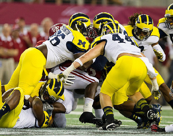 Quinton Washington (76), Craig Roh (88), Thomas Gordon (30), Desmond Morgan (44), and J.T. Floyd (8)