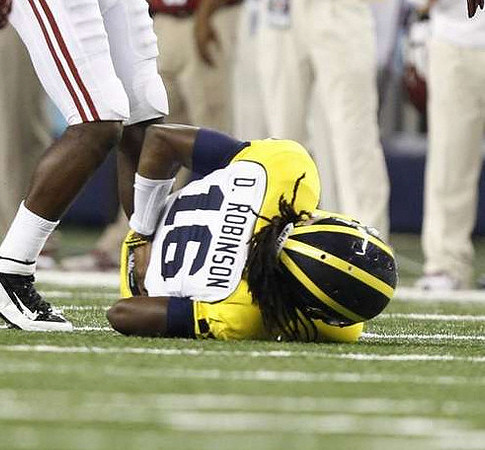 Denard Robinson (16)