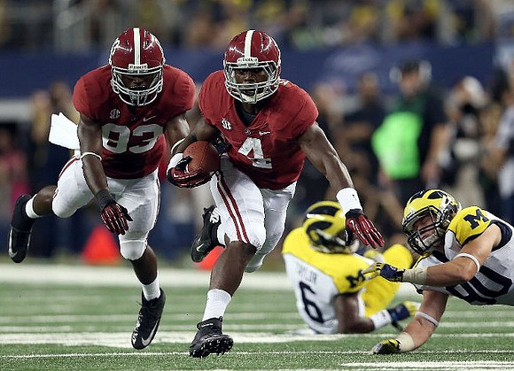 Raymon Taylor (6) and Jake Ryan (90)