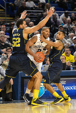 Nik Stauskas (11)