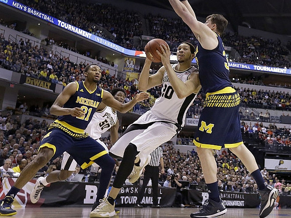 Zak Irvin (21) and Ricky Doyle (32)