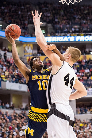 Derrick Walton Jr. (10)