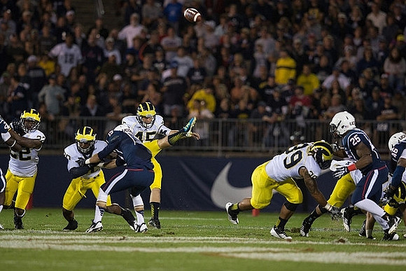 Jarrod Wilson (22), Matt Wile (45), and Sione Houma (39)