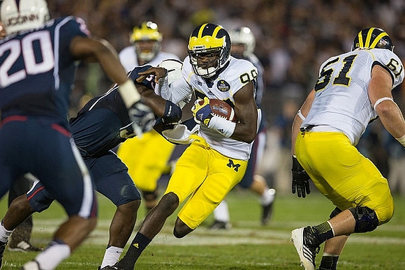 Devin Gardner (98) and Graham Glasgow (61)