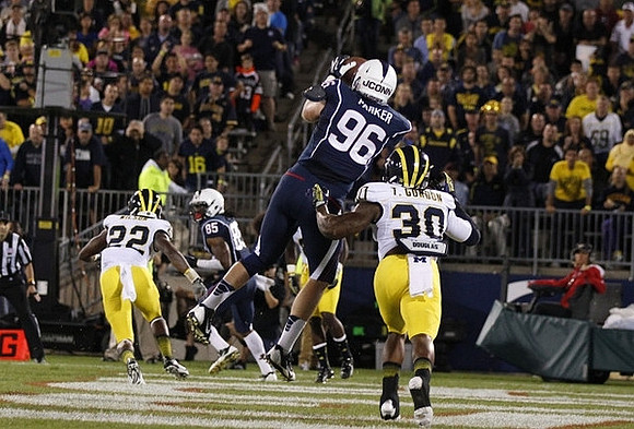 Jarrod Wilson (22) and Thomas Gordon (30)