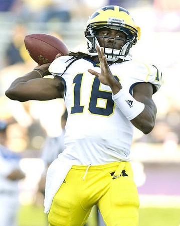 Denard Robinson (16)