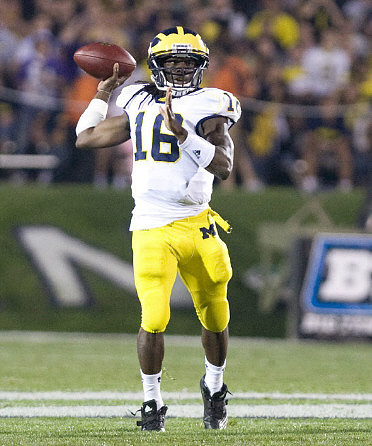 Denard Robinson (16)