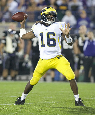 Denard Robinson (16)