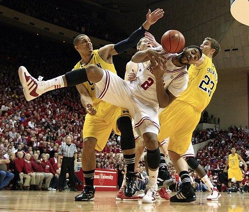 Jordan Morgan (52) and Evan Smotrycz (23)