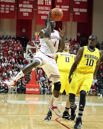 Zack Novak (0) and Tim Hardaway Jr. (10)
