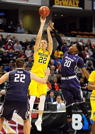 Duncan Robinson (22)
