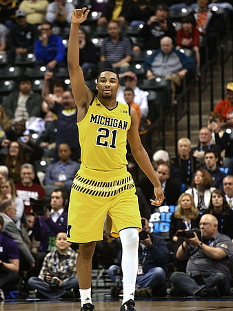 Zak Irvin (21)