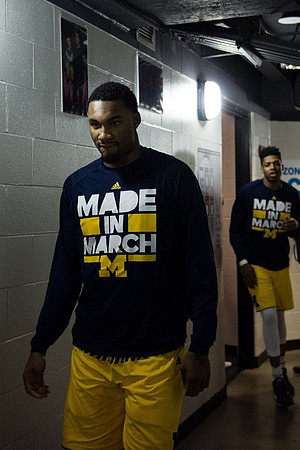Zak Irvin (21) and Kameron Chatman (3)