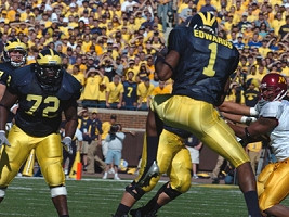 Braylon Edwards (1) and Rueben Riley (72)