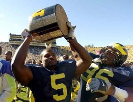 David Underwood (5) and Larry Harrison (96)