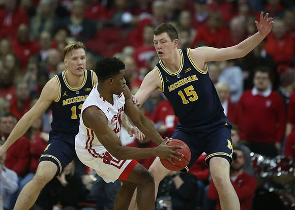Ignas Brazdeikis (13) and Jon Teske (15)