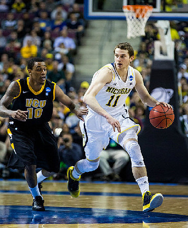 Nik Stauskas (11)