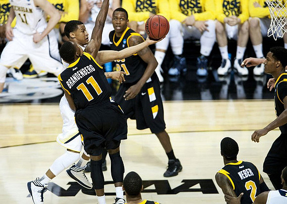 Nik Stauskas (11)