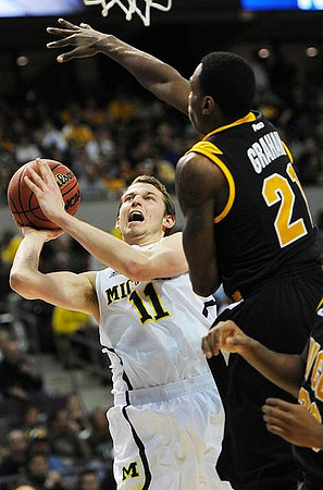 Nik Stauskas (11)