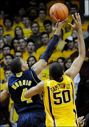 Darius Morris (4)