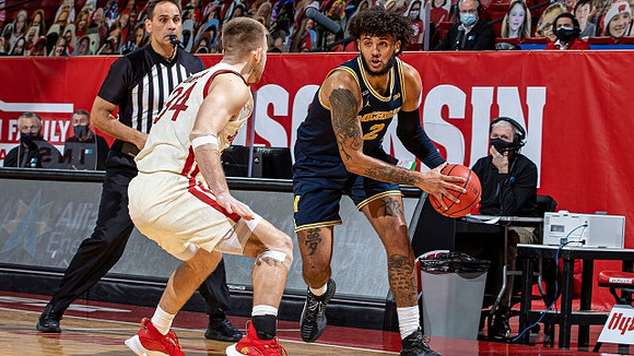 Isaiah Livers (2)