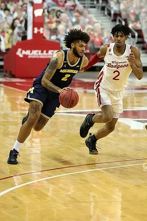 Isaiah Livers (2)