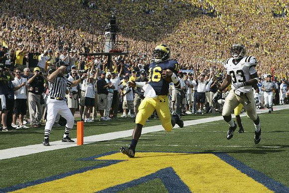 Denard Robinson (16)
