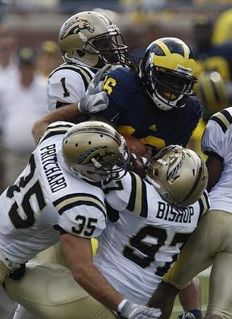 Denard Robinson (16)