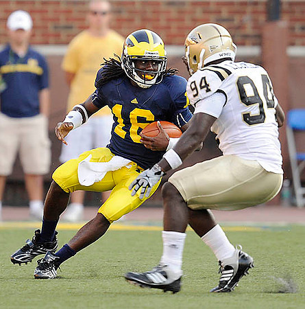 Denard Robinson (16)