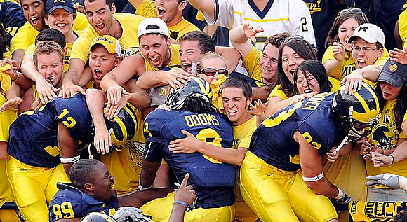 Martavious Odoms (9), Roy Roundtree (12), and Jon Conover (83)
