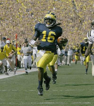 Denard Robinson (16)
