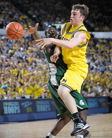 Zack Novak (0)