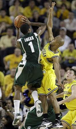 C.J. Lee (2) and Zack Novak (0)