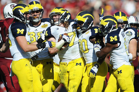 Joe Bolden (35), Craig Roh (88), Jake Ryan (47), Thomas Gordon (30), Courtney Avery (5), and Jordan Kovacs (11)