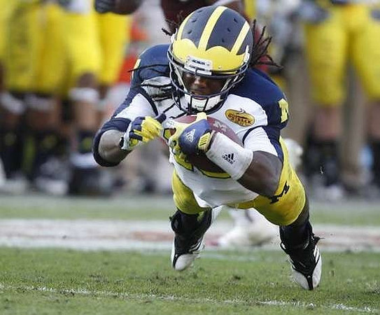 Denard Robinson (16)