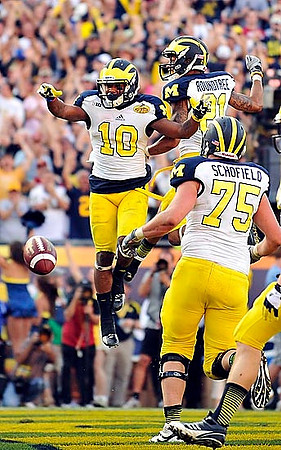 Jeremy Gallon (10), Roy Roundtree (21), and Michael Schofield (75)