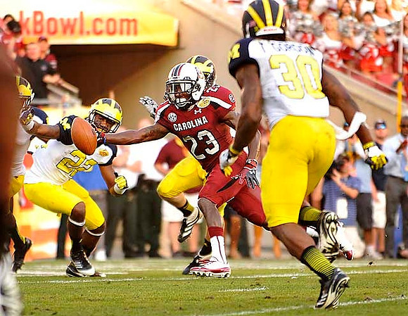 Jarrod Wilson (22) and Thomas Gordon (30)