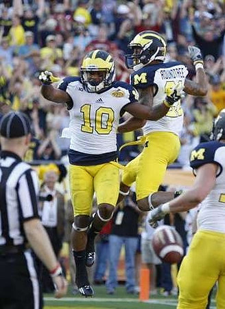 Jeremy Gallon (10) and Roy Roundtree (21)