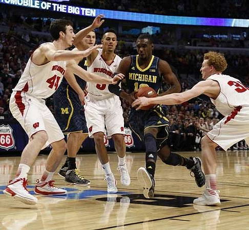 Mitch McGary (4) and Tim Hardaway Jr. (10)