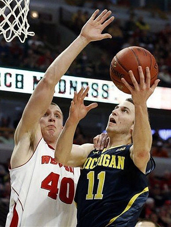 Nik Stauskas (11)