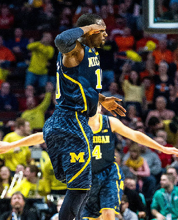 Tim Hardaway Jr. (10) and Mitch McGary (4)
