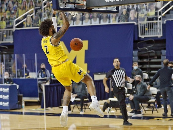 Isaiah Livers (2)