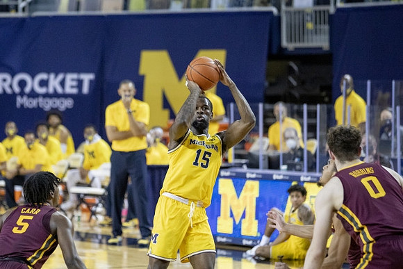 Chaundee Brown Jr. (15)