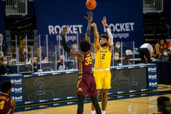 Isaiah Livers (2)