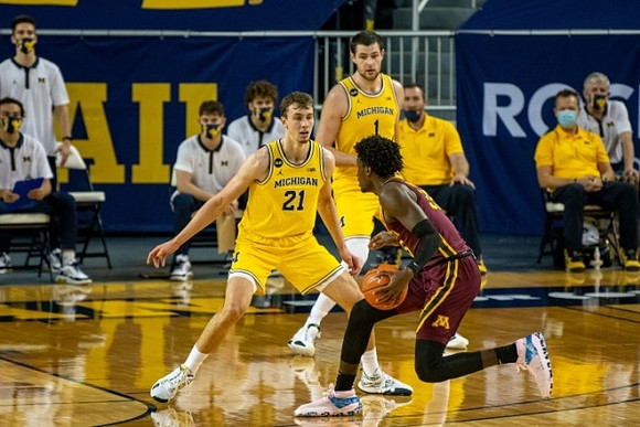 Franz Wagner (21) and Hunter Dickinson (1)