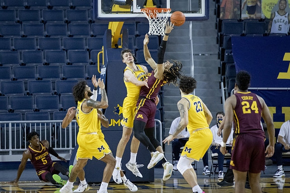 Isaiah Livers (2), Franz Wagner (21), and Brandon Johns Jr. (23)