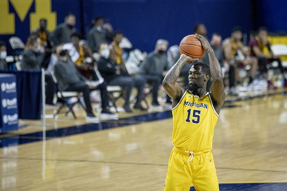Chaundee Brown Jr. (15)
